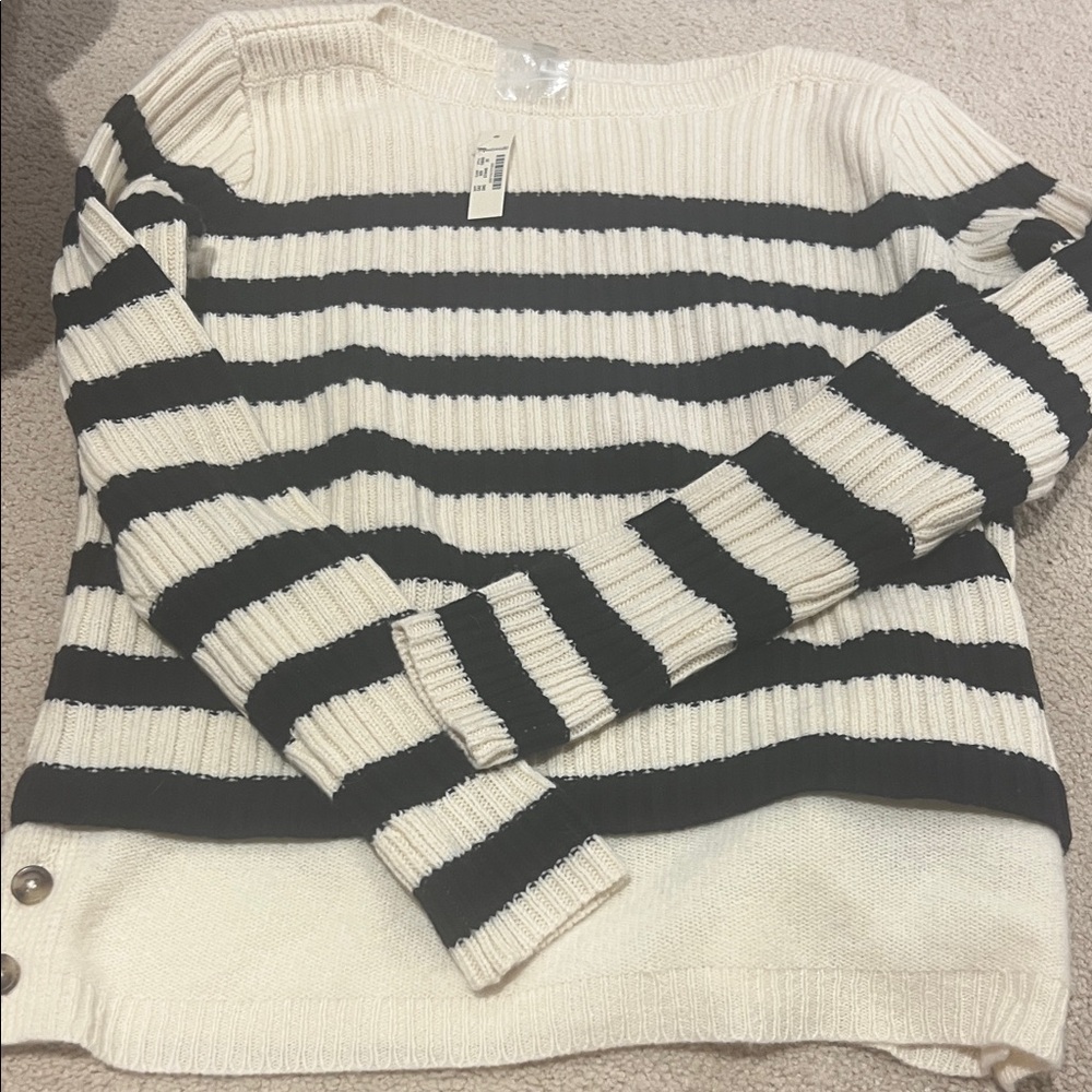 Striped Black and Cream Sweater 100% merino wool